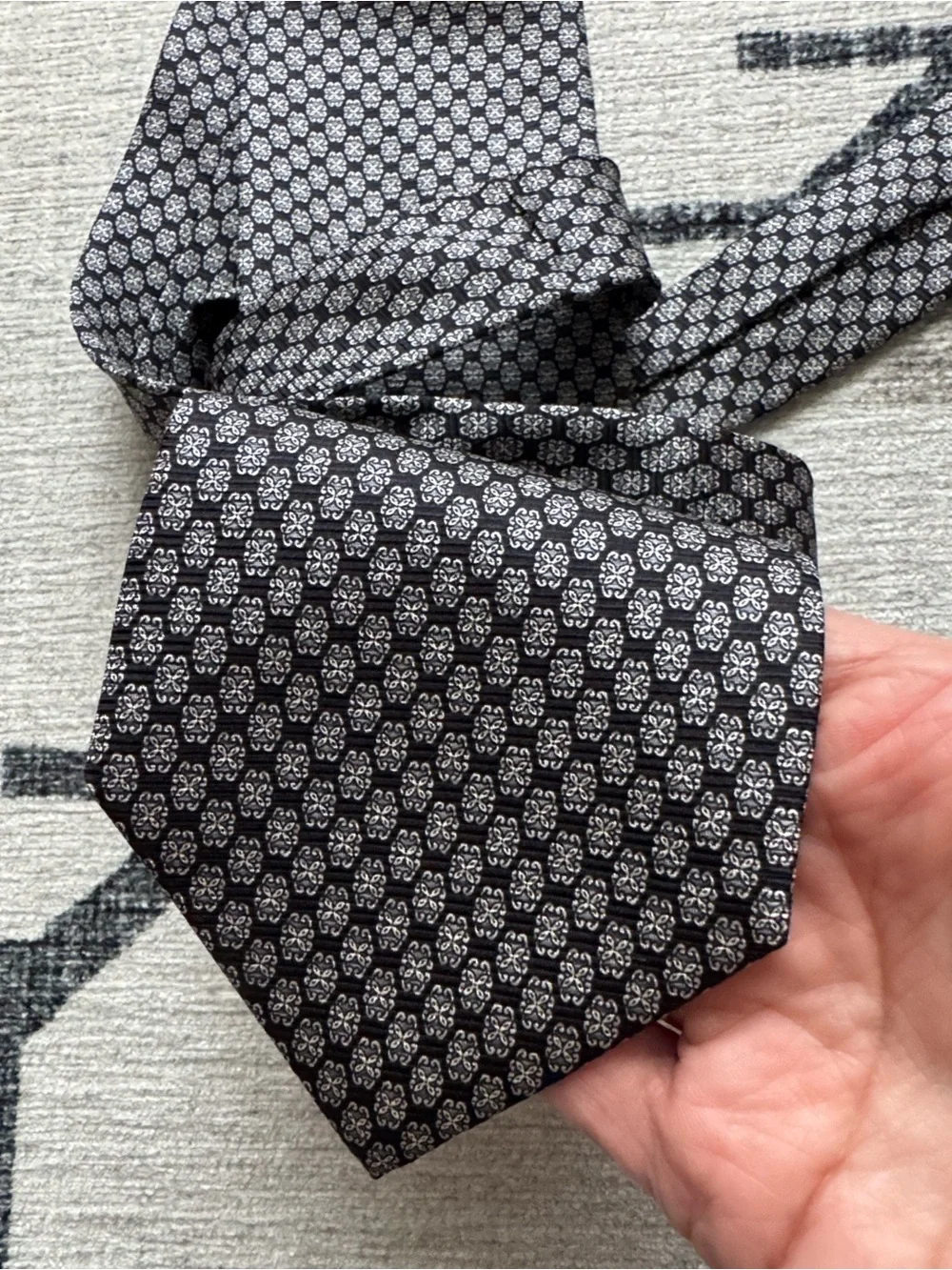 Vintage GFA Made in Italy 100% Silk Tie Navy Gray Geometric Medallion Necktie